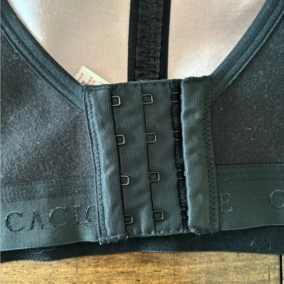 Cacique Black and Pink Mesh Bra - Picture 4 of 5